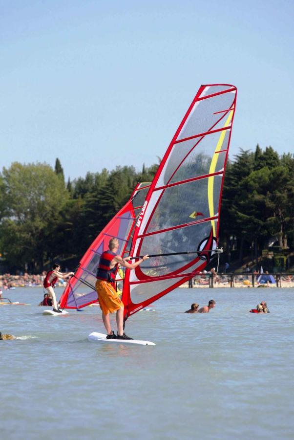 Апартаменты Camping Bella Italia In Peschiera Del Garda - Gardasee Экстерьер фото